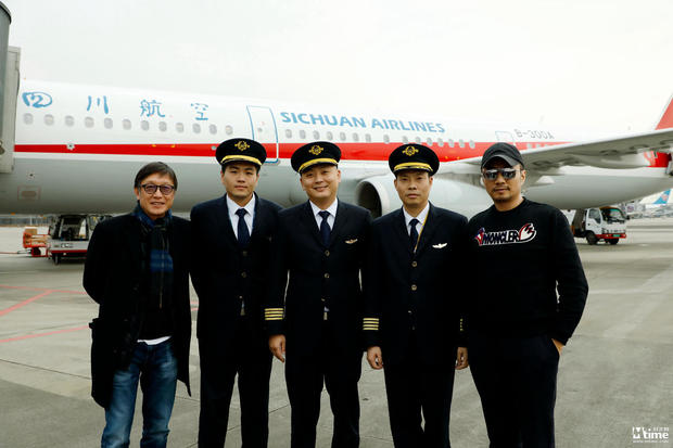 刘伟强执导《中国机长》无锡开机 张涵予再现川航英雄事迹